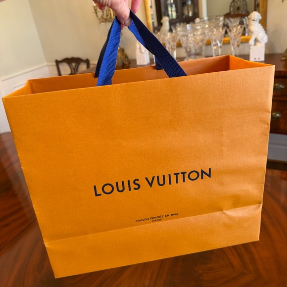 Louis Vuitton Large Shopping Bag - Picture 5 of 16
